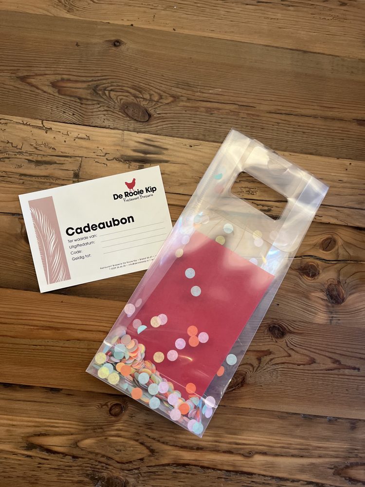 Cadeaubon in cadeauzakje met confetti